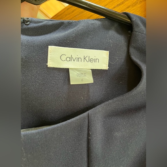 Calvin Klein Navi formal dress size 6 - Picture 3 of 3